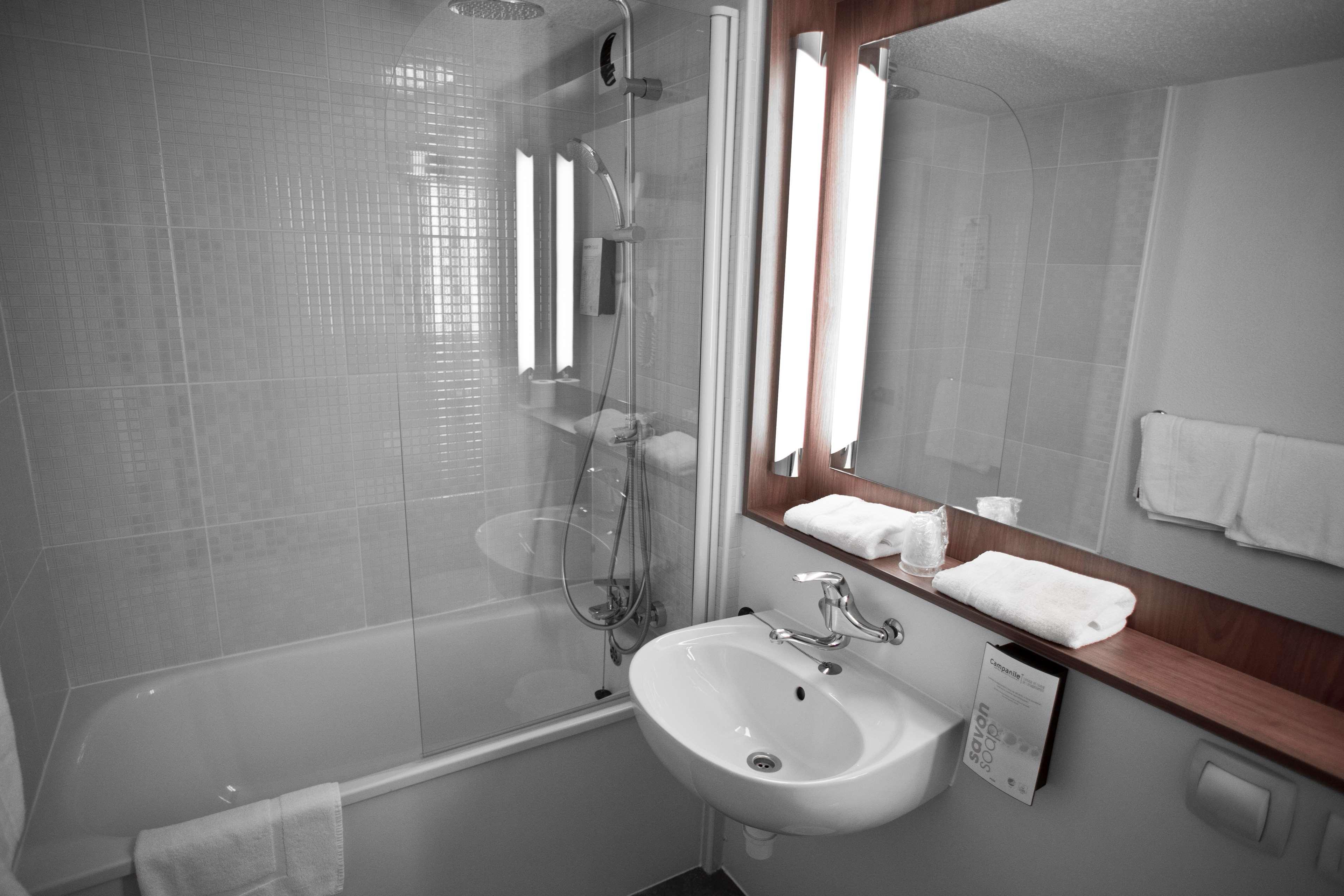 B&B Hotel Avignon Sud Parc Des Expositions Екстериор снимка