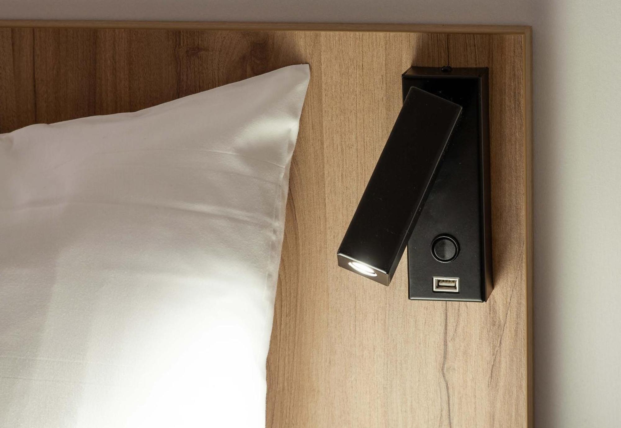 B&B Hotel Avignon Sud Parc Des Expositions Екстериор снимка